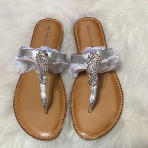 Antonio Melani Silver Seahorse Embellished Sandals, EUC, size 9